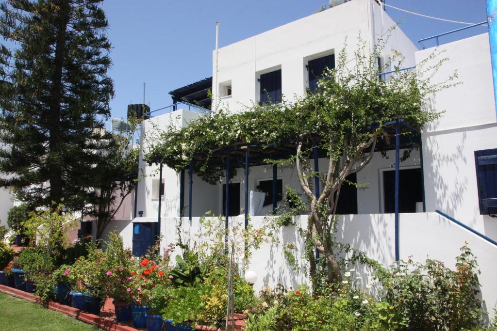 Porto Bello Hotel Apartments Mílatos Eksteriør bilde