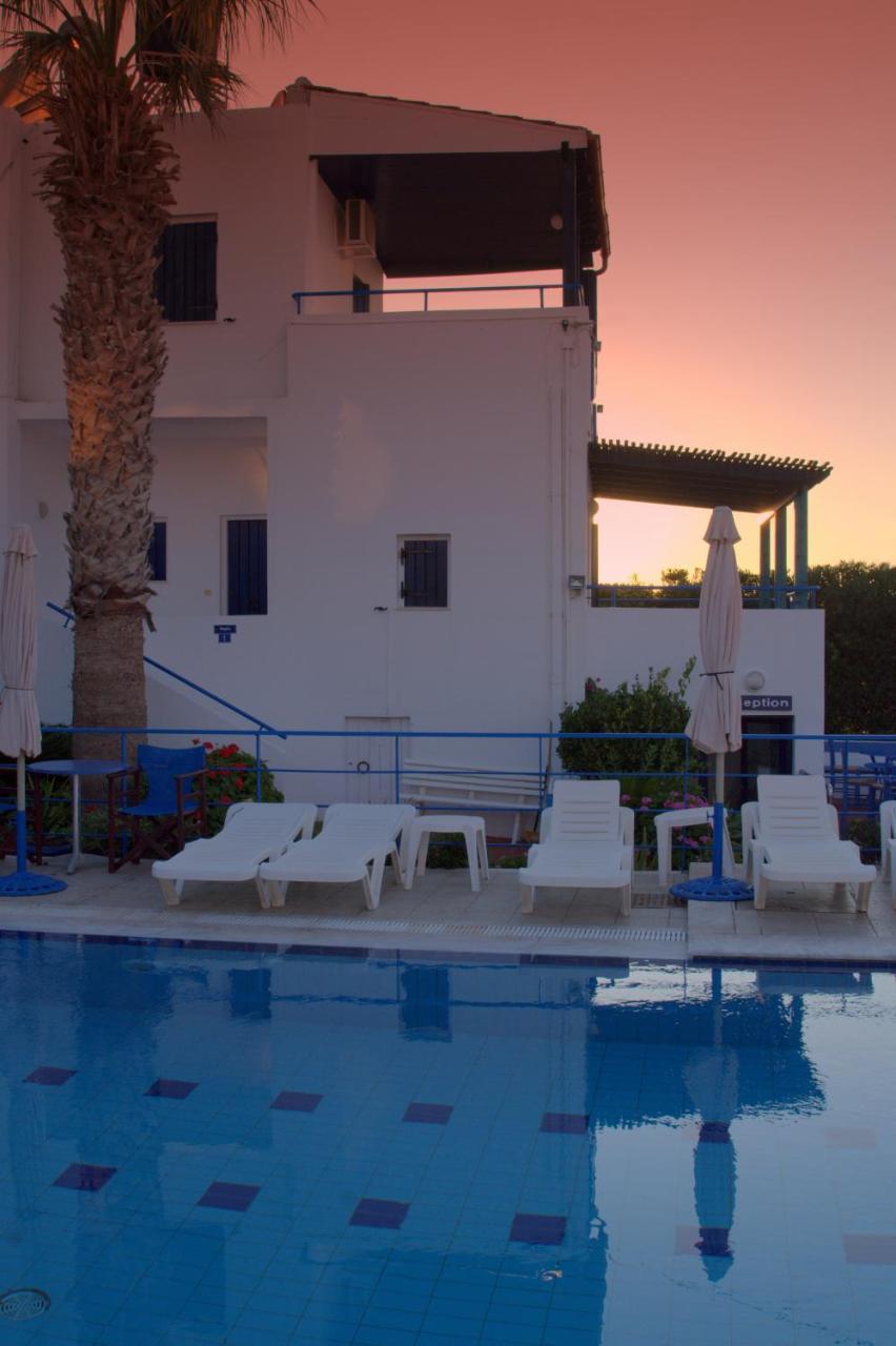 Porto Bello Hotel Apartments Mílatos Eksteriør bilde