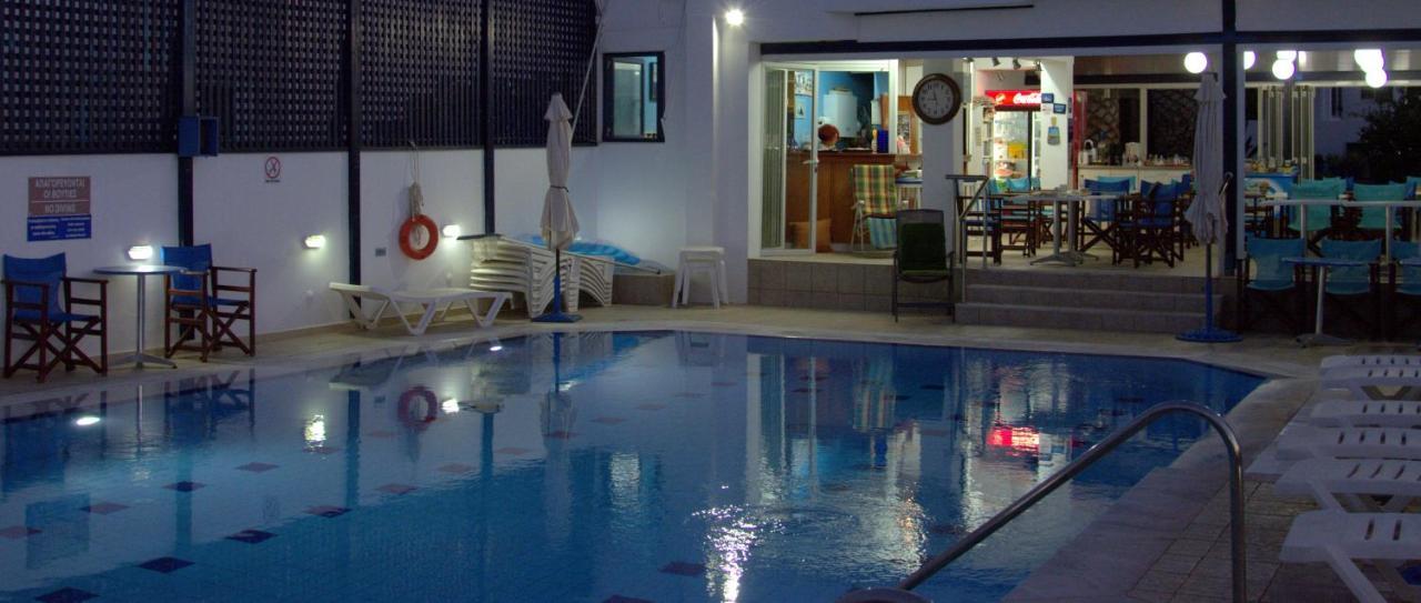 Porto Bello Hotel Apartments Mílatos Eksteriør bilde